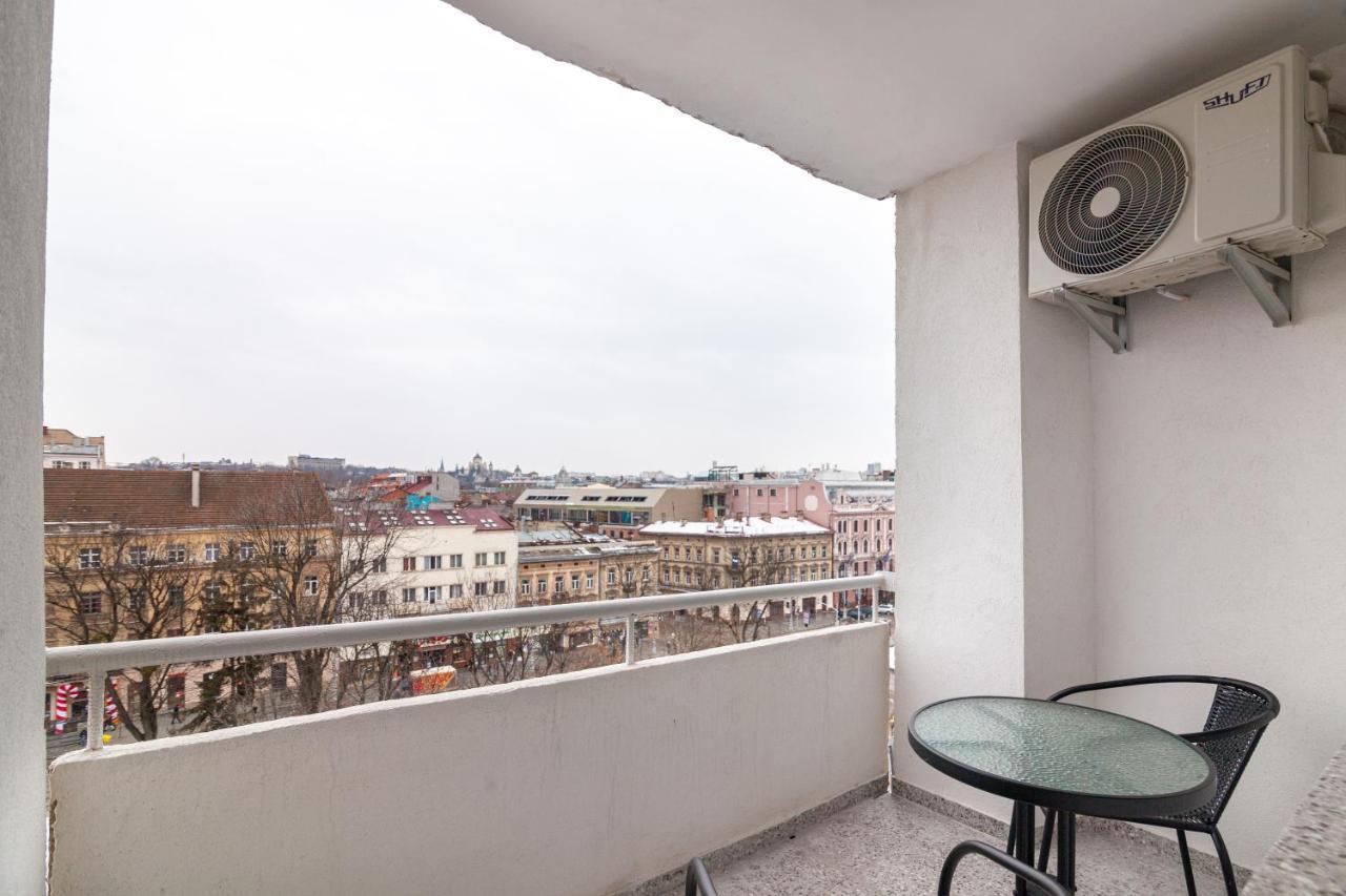 Leogrand Apartments On Svobody Avenue إلفيف المظهر الخارجي الصورة